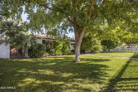Exterior - 5038 Earll Dr, Phoenix, AZ 85018 photo 1 of 9