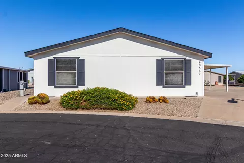 40569 N Bogey Dr, San Tan Valley, AZ 85140