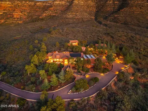 3226 Valley Vista Dr, Sedona, AZ 86351