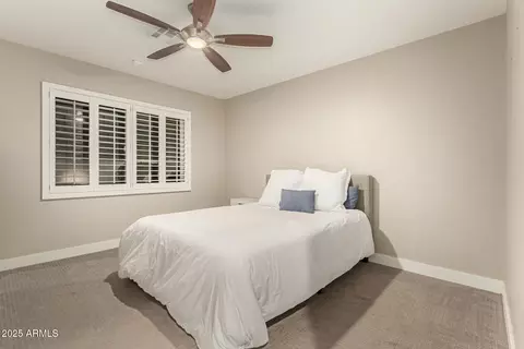 Bedroom - 3444 E Camelback Rd, Phoenix, AZ 85018 photo 3 of 5