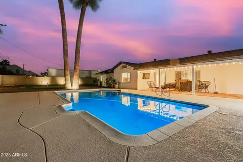 Exterior - 3444 E Camelback Rd, Phoenix, AZ 85018 photo 9 of 10
