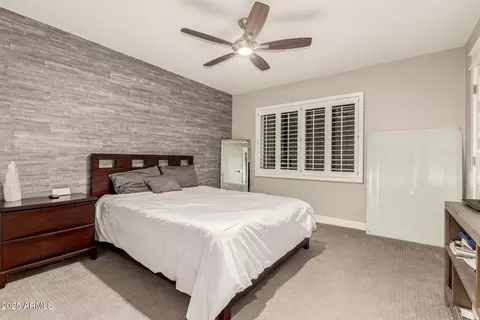 Bedroom - 3444 E Camelback Rd, Phoenix, AZ 85018 photo 5 of 5
