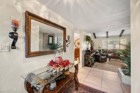Entry Way - 4324 E Ludlow Dr, Phoenix, AZ 85032 photo 2 of 2