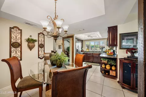 Dining - 4324 E Ludlow Dr, Phoenix, AZ 85032 photo 2 of 2