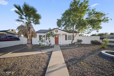 2547 W Adams St, Phoenix, AZ 85009