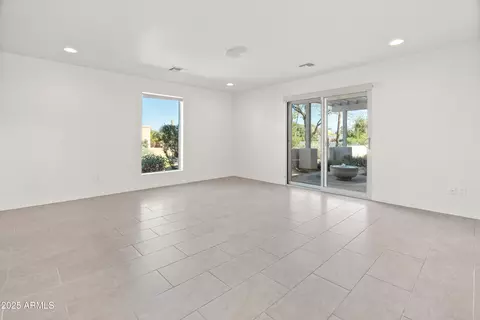 Living - 4339 E Via Estrella Ct, Phoenix, AZ 85028 photo 5 of 7