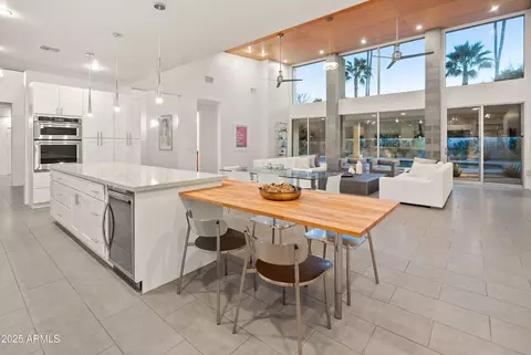 Kitchen - 4339 E Via Estrella Ct, Phoenix, AZ 85028 photo 1 of 2