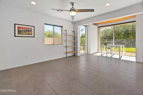 Living - 4339 E Via Estrella Ct, Phoenix, AZ 85028 photo 4 of 7