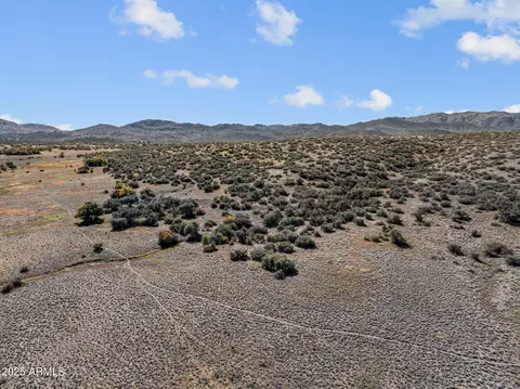 129 Acres Sickles Ranch Radl #0, Peeples Valley, AZ 86332 photo 18
