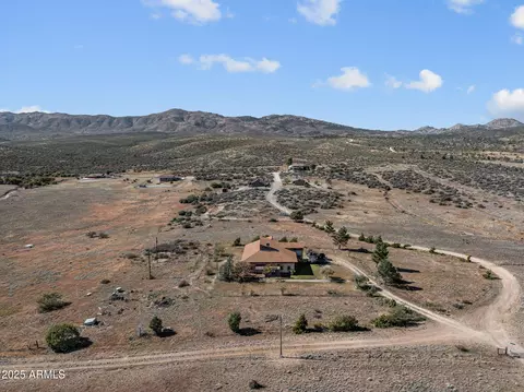 129 Acres Sickles Ranch Radl #0, Peeples Valley, AZ 86332 photo 9