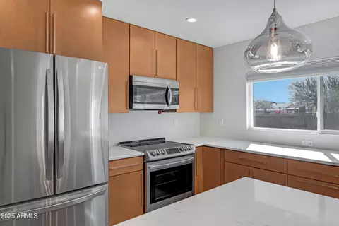 Kitchen - 4209 E Mandan St, Phoenix, AZ 85044 photo 4 of 5