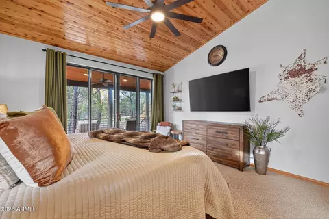 Bedroom - 4240 W Sugar Pine Loop, Show Low, AZ 85901 photo 3 of 5