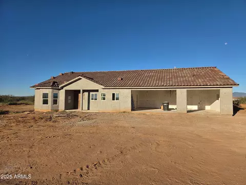 9448 S Caballero Loop, Hereford, AZ 85615