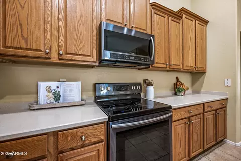 Kitchen - 3471 E Fairview St, Gilbert, AZ 85295 photo 4 of 5