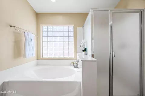 Bath - 3471 E Fairview St, Gilbert, AZ 85295 photo 2 of 3