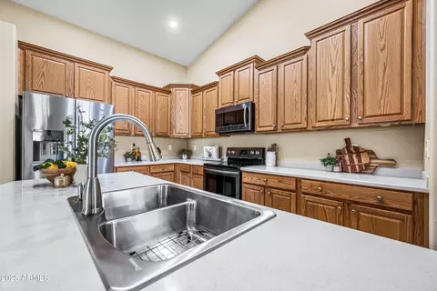 Kitchen - 3471 E Fairview St, Gilbert, AZ 85295 photo 3 of 5
