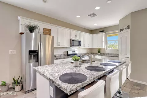 Kitchen - 17399 W Spring Dr, Goodyear, AZ 85338 photo 2 of 3