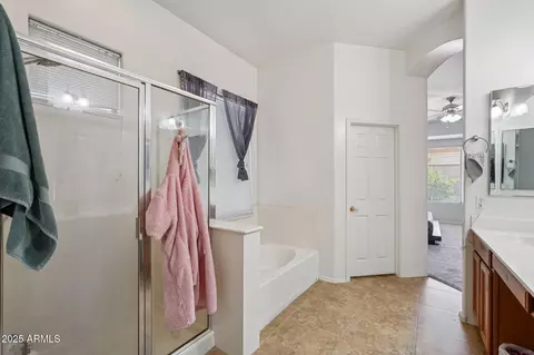 Bath - 2515 W Minton St, Phoenix, AZ 85041 photo 2 of 2