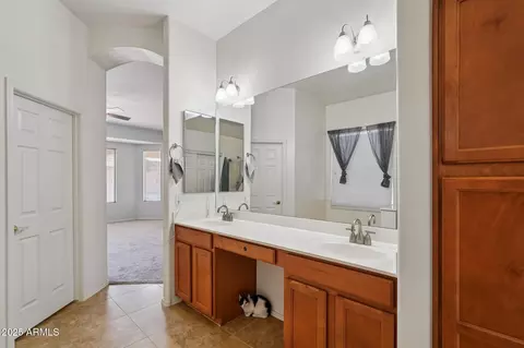 Entry Way - 2515 W Minton St, Phoenix, AZ 85041 photo 4 of 4
