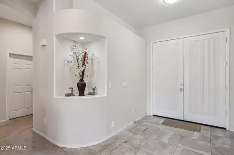 Entry Way - 2515 W Minton St, Phoenix, AZ 85041 photo 1 of 4