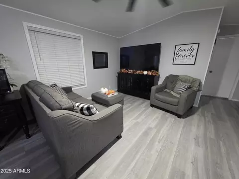 9539 E Arbor Cir, Mesa, AZ 85208 photo 5