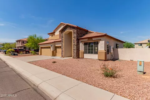 Exterior - 7418 S 25th Ln, Phoenix, AZ 85041 photo 4 of 6