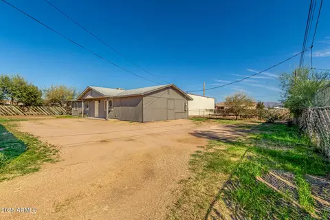 Exterior - 301 S Elmont Dr, Apache Junction, AZ 85120 photo 7 of 8