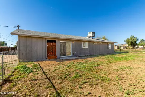 Exterior - 301 S Elmont Dr, Apache Junction, AZ 85120 photo 3 of 8
