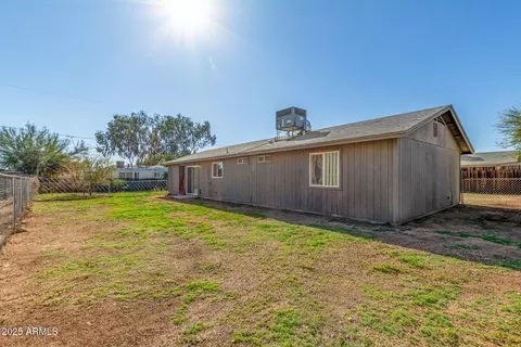 Exterior - 301 S Elmont Dr, Apache Junction, AZ 85120 photo 4 of 8