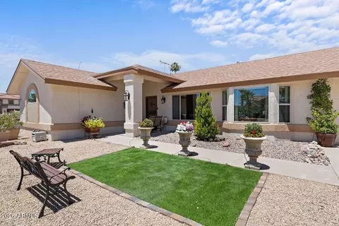 18802 N Suncrest Ct, Sun City West, AZ 85375