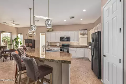 4222 E Indigo St, Gilbert, AZ 85298 photo 2