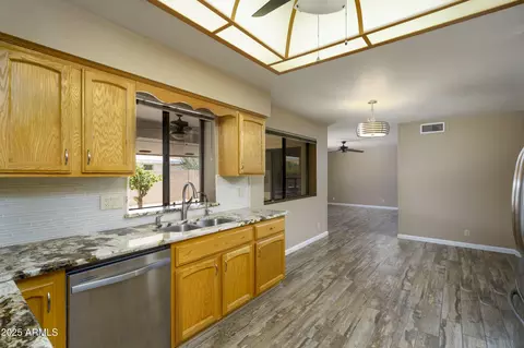 Kitchen - 8230 E Navarro Ave, Mesa, AZ 85209 photo 4 of 4