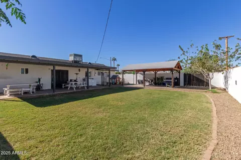 Exterior - 1702 E Chambers St, Phoenix, AZ 85040 photo 6 of 8