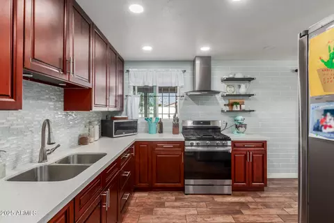 Kitchen - 1702 E Chambers St, Phoenix, AZ 85040 photo 3 of 4
