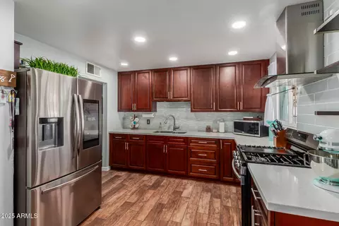 Kitchen - 1702 E Chambers St, Phoenix, AZ 85040 photo 2 of 4