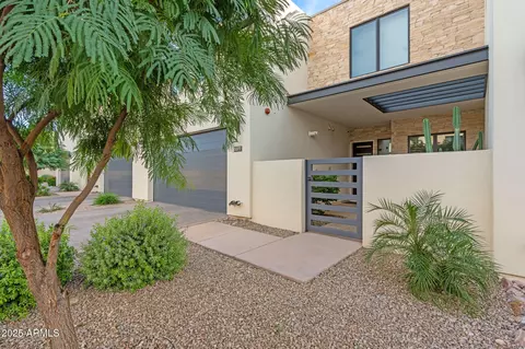 5577 E Stella Ln, Paradise Valley, AZ 85253