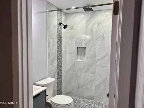 Bath - 6420 S 4th Ave, Phoenix, AZ 85041 photo 8 of 12