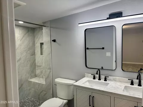 Bath - 6420 S 4th Ave, Phoenix, AZ 85041 photo 3 of 12