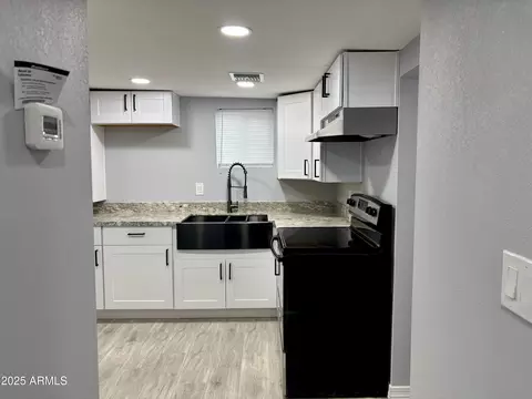 Kitchen - 6420 S 4th Ave, Phoenix, AZ 85041 photo 5 of 5