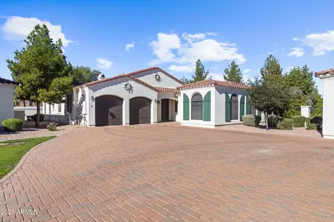 1777 W Ocotillo Rd #4, Chandler, AZ 85248