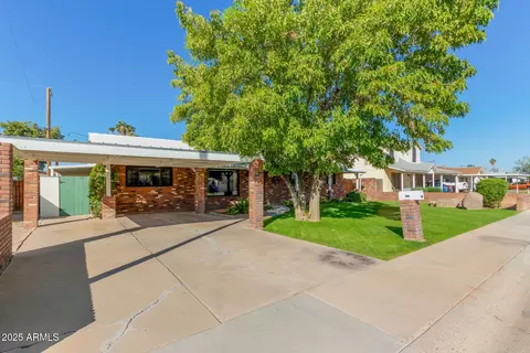 Exterior - 120 S Sahuaro Dr, Gilbert, AZ 85233 photo 2 of 7