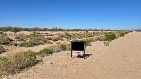 9 N Nn N 519th Ave #-, Tonopah, AZ 85354