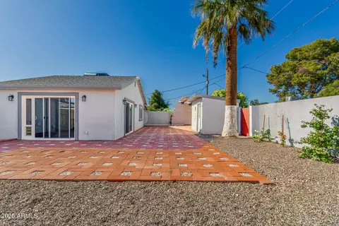 Exterior - 2340 E Sylvia St, Phoenix, AZ 85022 photo 7 of 8
