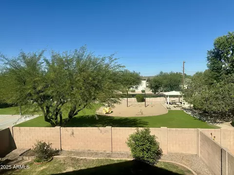 Exterior - 4046 E Saint John Rd, Phoenix, AZ 85032 photo 3 of 4