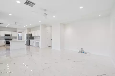 25426 N Hackberry Dr, Phoenix, AZ 85083 photo 11