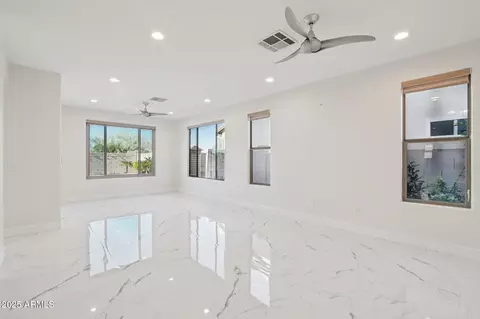 25426 N Hackberry Dr, Phoenix, AZ 85083 photo 6