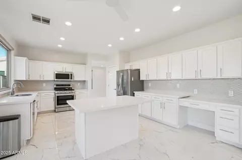 25426 N Hackberry Dr, Phoenix, AZ 85083 photo 14
