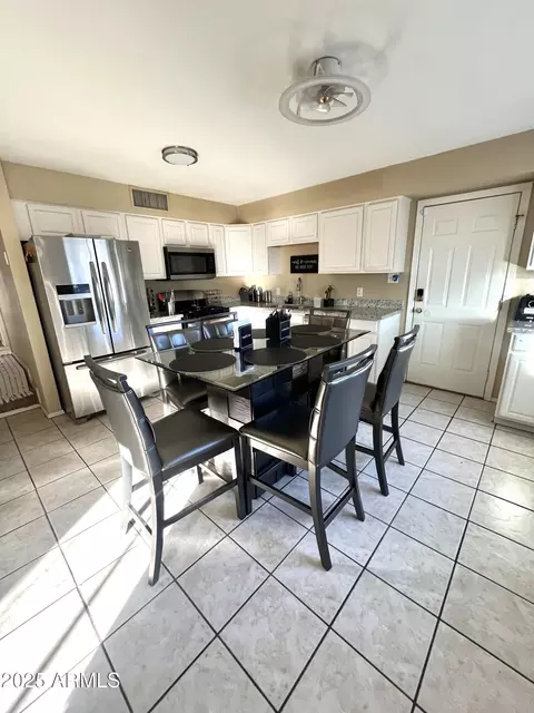 2338 W Cholla St, Phoenix, AZ 85029