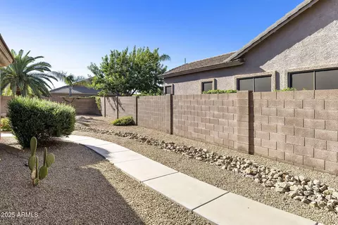 Exterior - 10335 E Posada Ave, Mesa, AZ 85212 photo 7 of 10