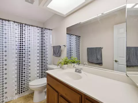 Bath - 7953 E Milagro Ave, Mesa, AZ 85209 photo 4 of 5